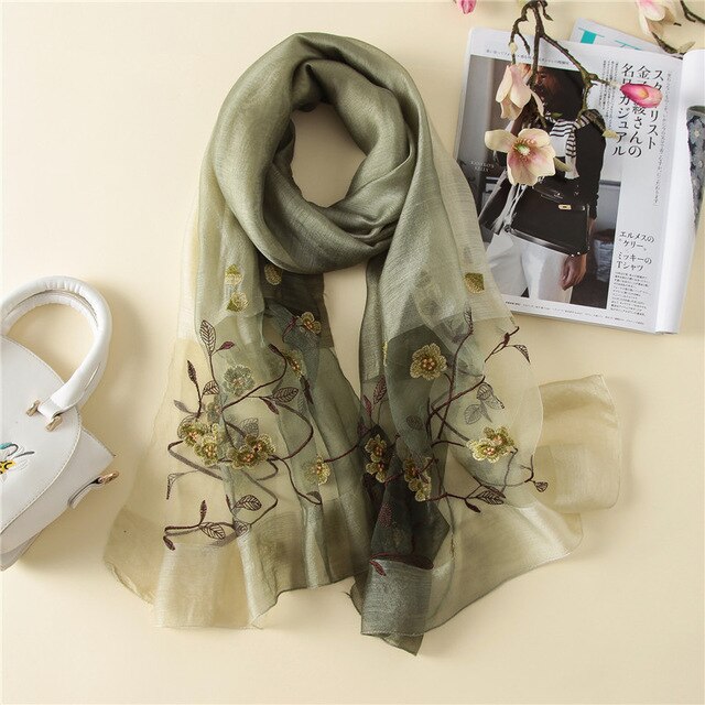 2021 Luxury Ombre Color Flora Embroidery Flora Silk Scarves