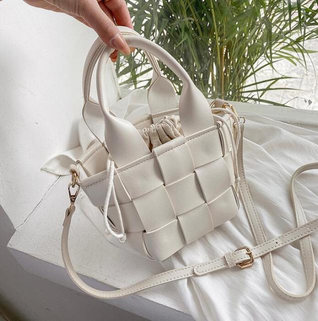 2021 Fashion Weave Small Tote Bucket Bag
