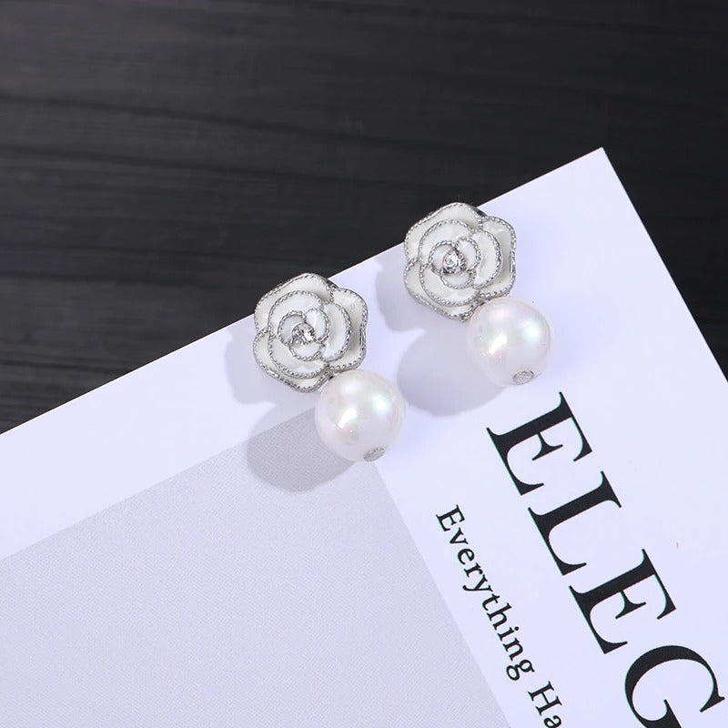 Trendy Flower Design Pearl Studded Earrings
